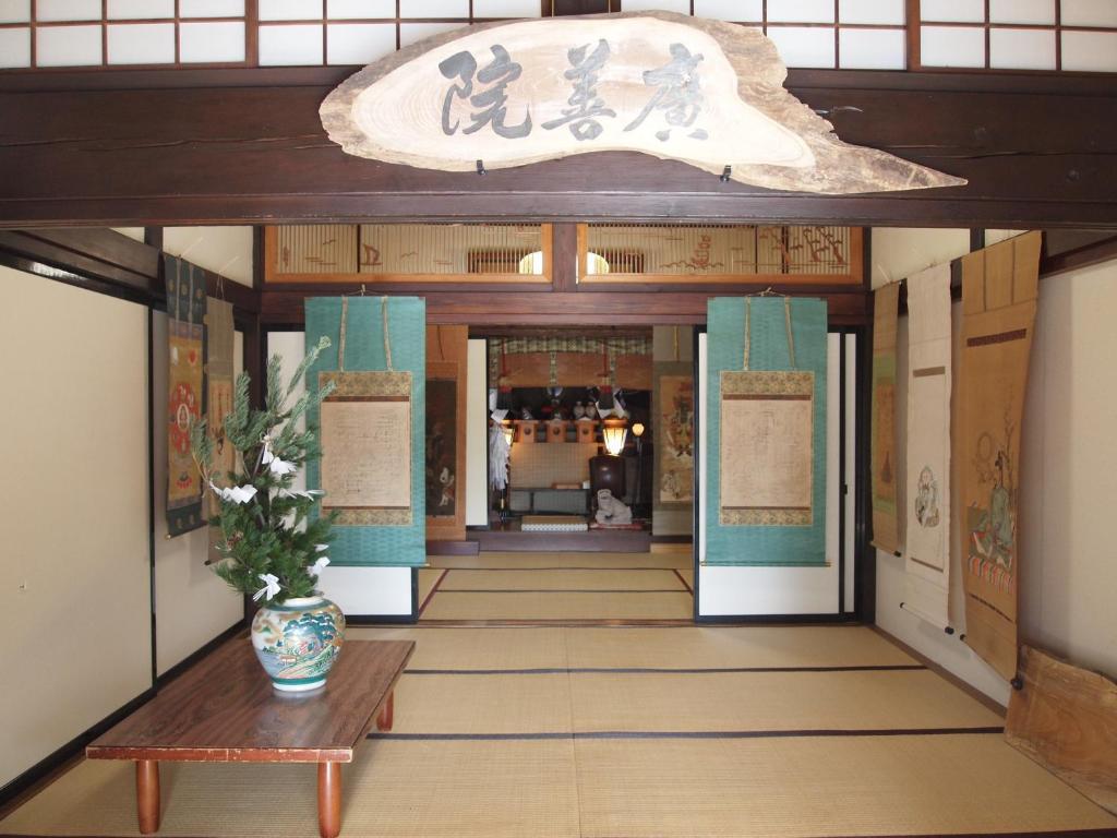 Oshi Ryokan Нагано Экстерьер фото